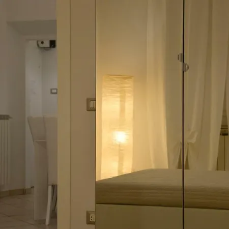 Apartment Caporali Palace Orsini Florence